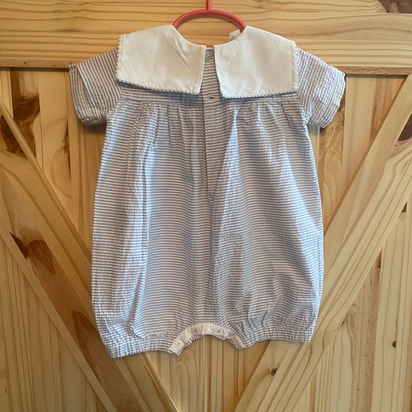 ❤️MONDAYS CHILD ONESIE❤️ - Picture 2 of 7